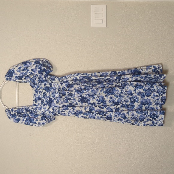 Abercrombie and Fitch Emerson Poplin Puff Sleeve blue white floral midi dress - Picture 4 of 10